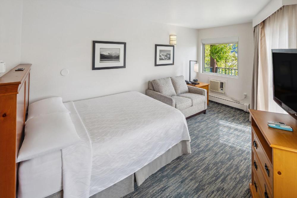 King Room interior